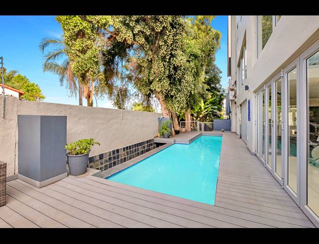 2 BEDROOM APARTMENT FOR SALE IN SANDOWN